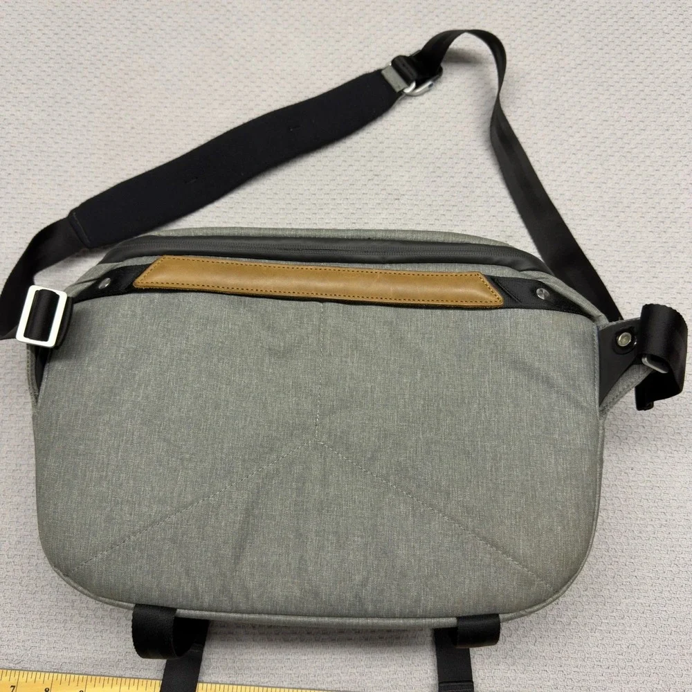 Peak Design Everyday Sling 10L V1 Gray Shoulder Bag Camera Travel Dividers